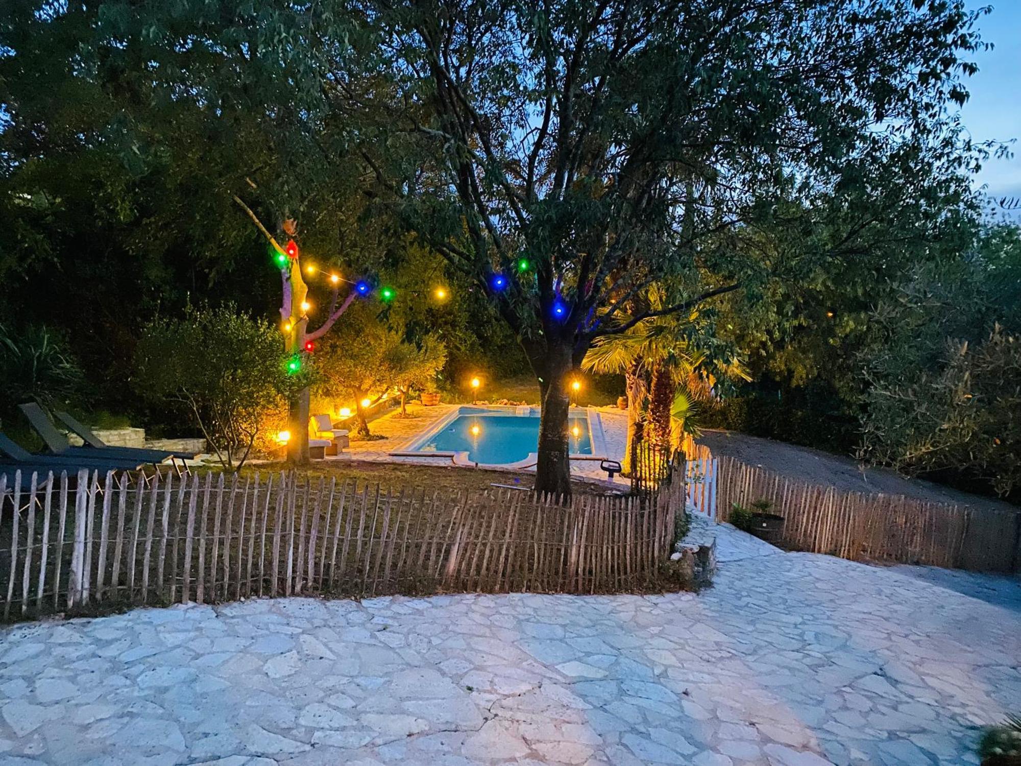 Magnifique Villa Typique Du Sud Avec Piscine Privee Et Jardin Mediterraneen Saint-Vincent-de-Barbeyrargues Dış mekan fotoğraf